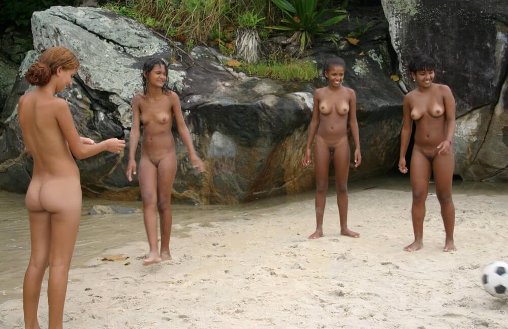 Brazilian Game Gathering gallery - Nudism helps strengthen friendships