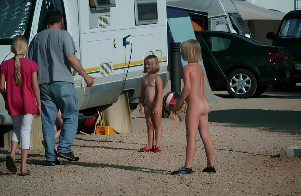 Cottage city pics - Naturists respect each other and those around them