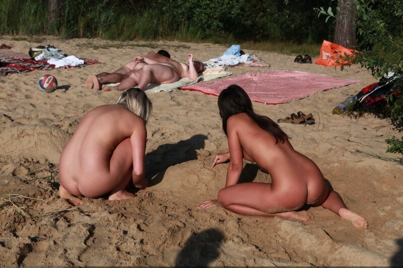 Creekside activity Big Photo gallery - Nudism fosters trust if you are sincere