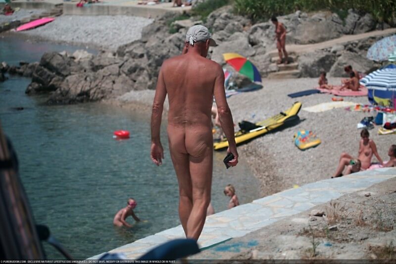 Nudist Shore Walking pics - Living in harmony with nature is the primary goal of the naturist and nudist lifestyle