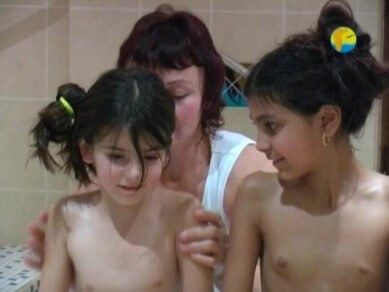 Naturist Freedom: Girls In Sauna upd - Overcoming shame and awkwardness when taking off clothes