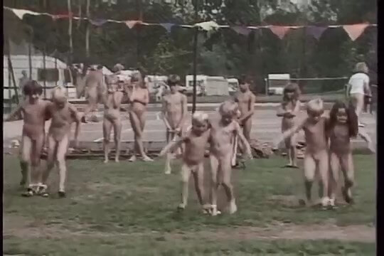 Educating Julie (1984) - Getting rid of swimsuits