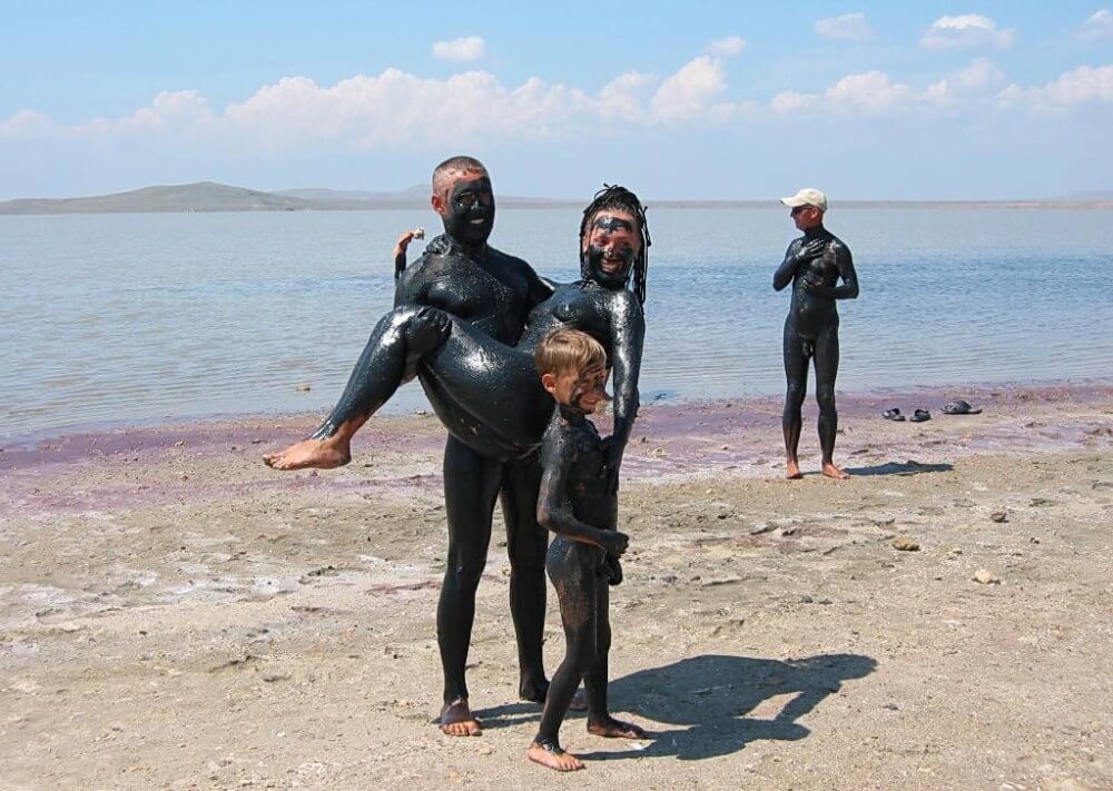 Dark Mud And Clear Water pics - Nudity should be natural