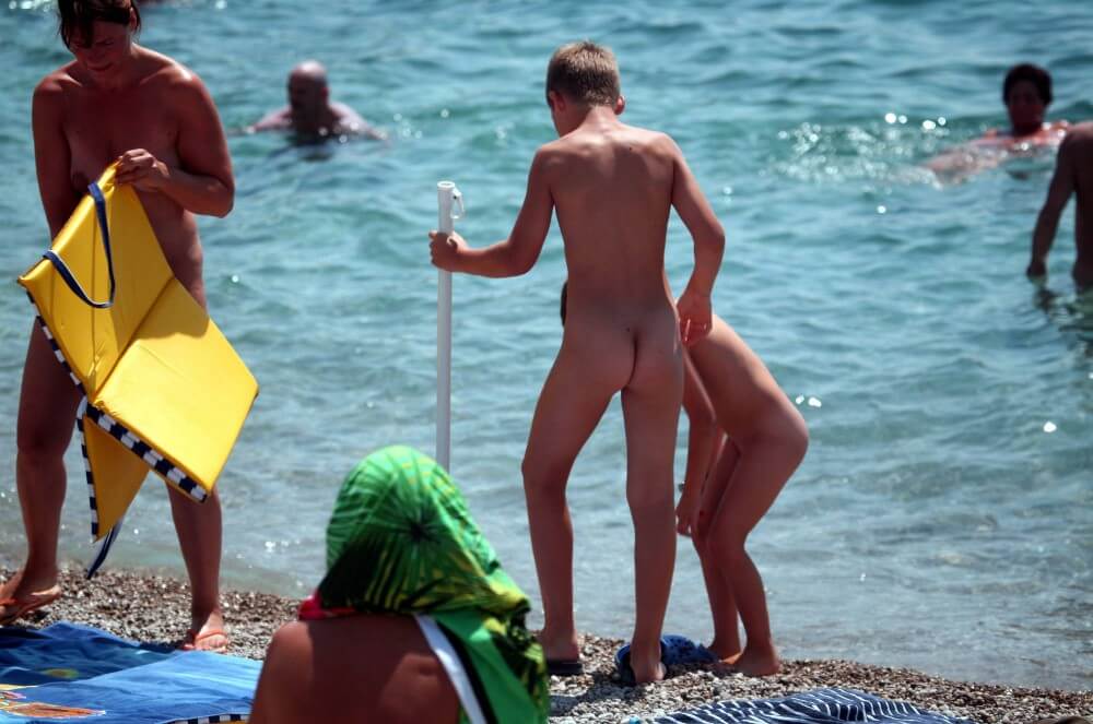 Water Camp pics - Naturists live in harmony with nature