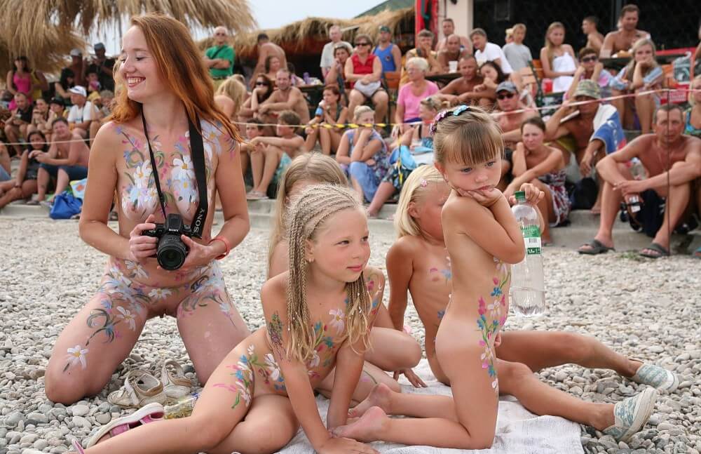 Warm Sand Relaxation photos - Nudism helps people accept themselves