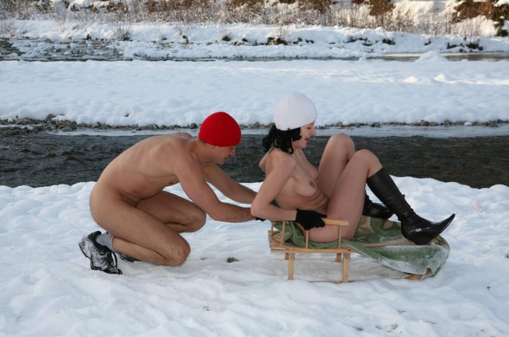 Naturist Girl Snow Day Couples Sled pics - Naturists live in harmony with nature