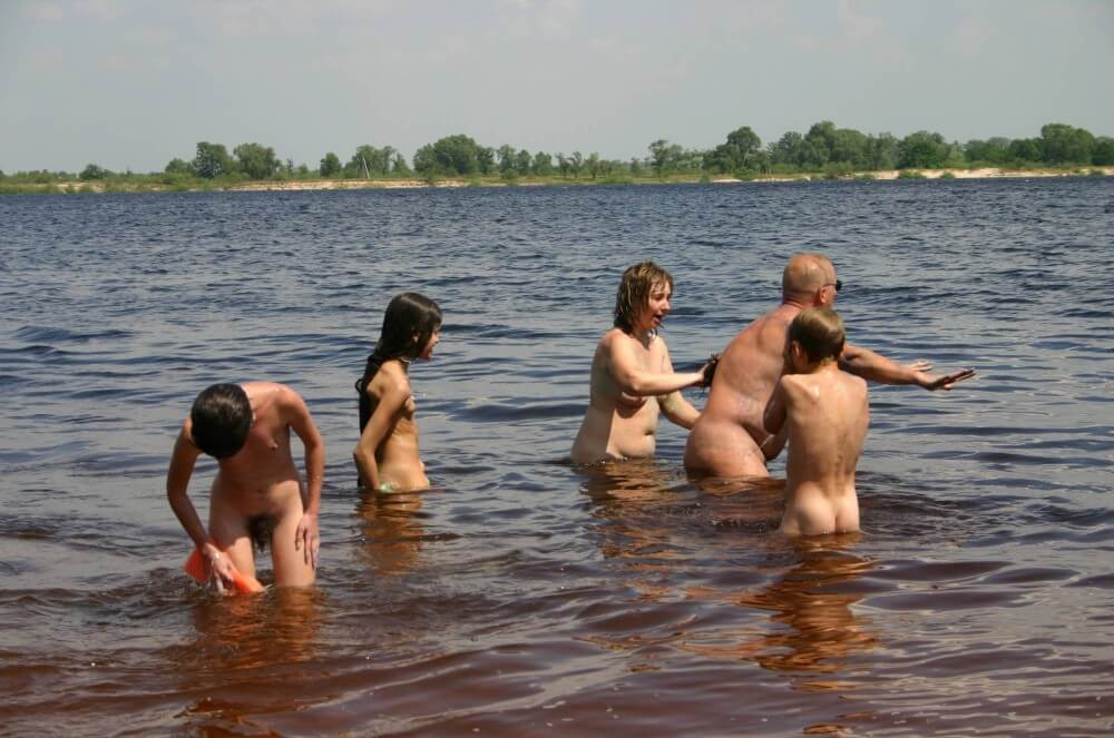 Kiev Water-Front Bathing pics - Growing up on a nudist beach