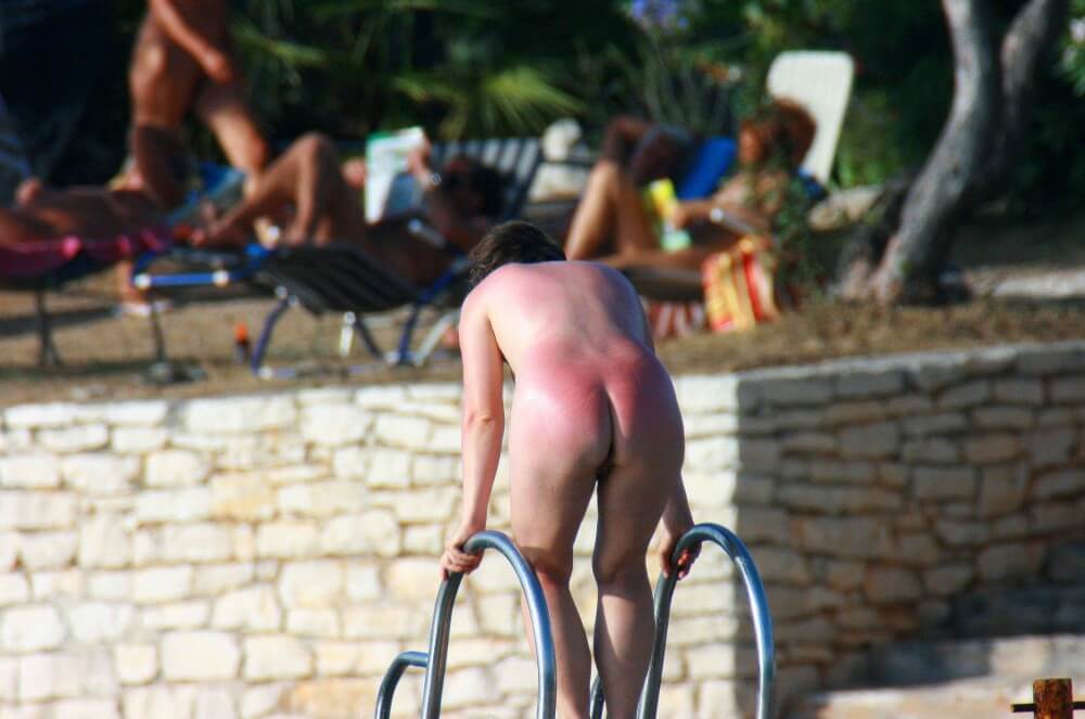 Uka FKK Adults Water Play photos - International Naturist Federation