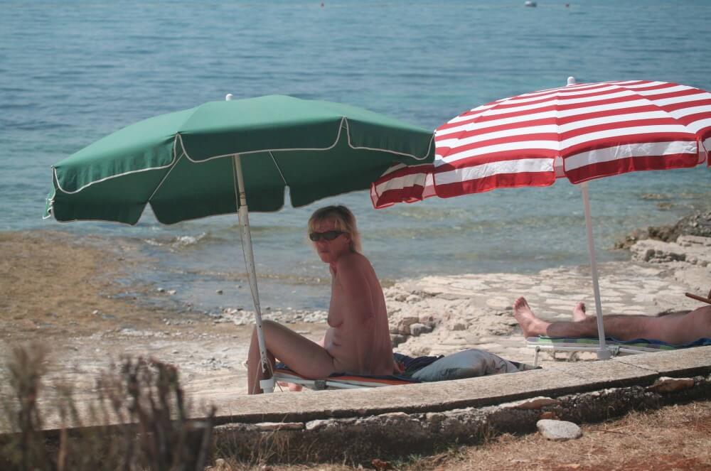 FKK Beachline Front pics - Naturism and nudism as a philosophy of respect for oneself and the world around us