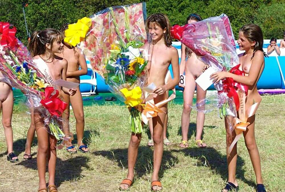 Nudism photo gallery # 2 - Types of recreation in nudist destinations
