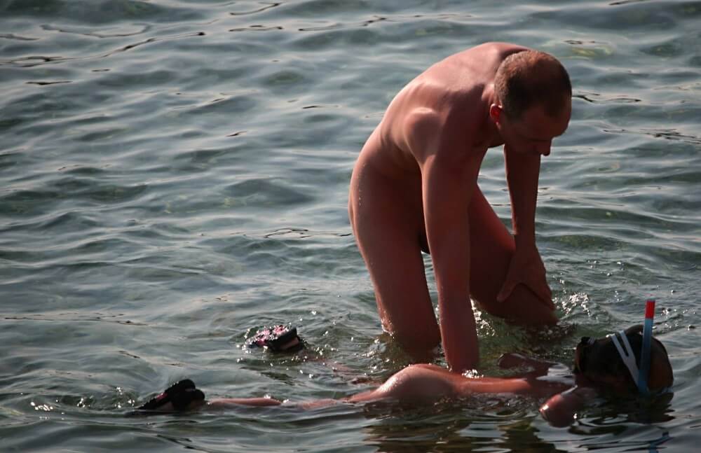 Father Floats His Daughter pics - Naturism promotes honesty and an open connection with the body