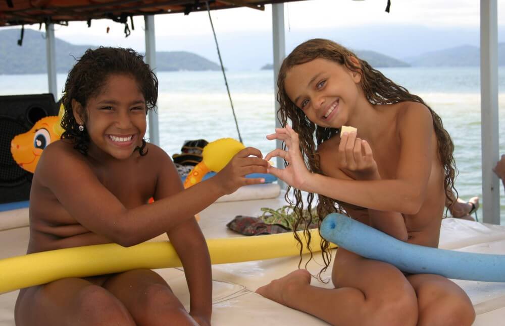 Brazilian Boating Girlfriend pics - In naturism, sincerity and openness toward others are valued