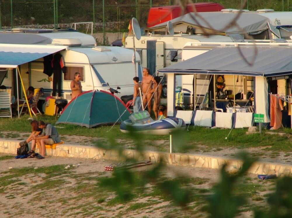 FKK Outdoor Shoreline pics - Naturism and nudism are a philosophy of respect