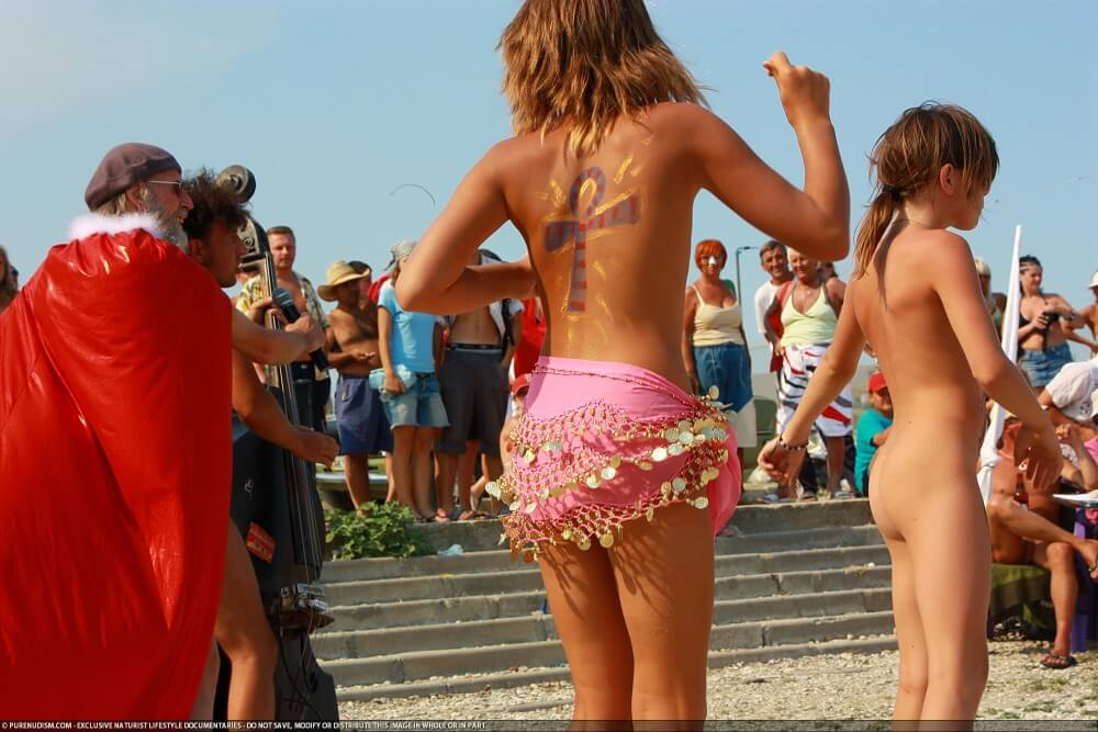Colorful Carnival Dancing photos - Nudism has an ancient history