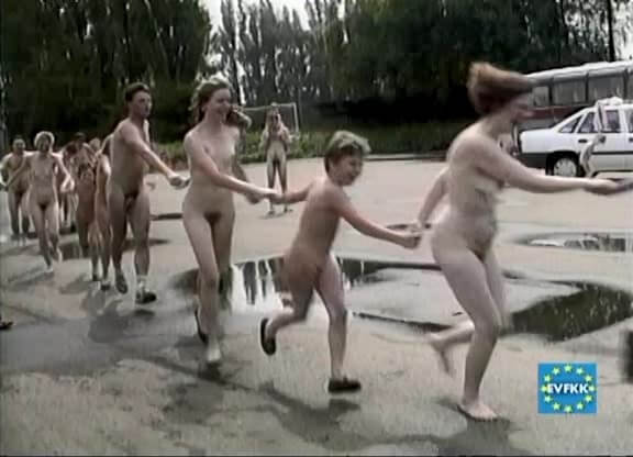 Helios Natura: Tutti-Frutti Nudie - Eurovid FKK - Nudity is a part of life and a part of society